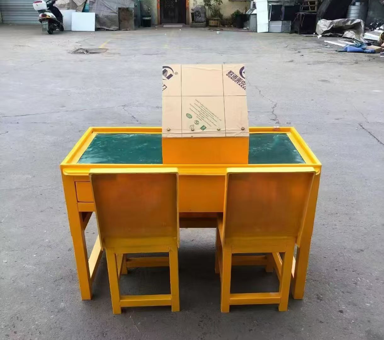 汉源防静电导通桌井下煤矿火工品发放桌：危险品流转的安全守护者